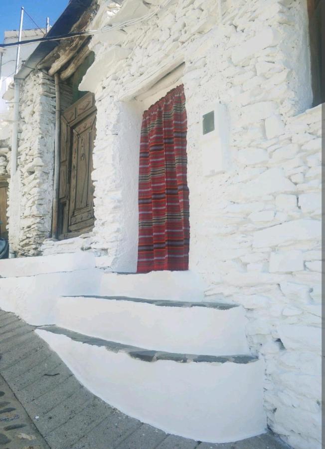 La Maestra Villa Trevélez Екстериор снимка